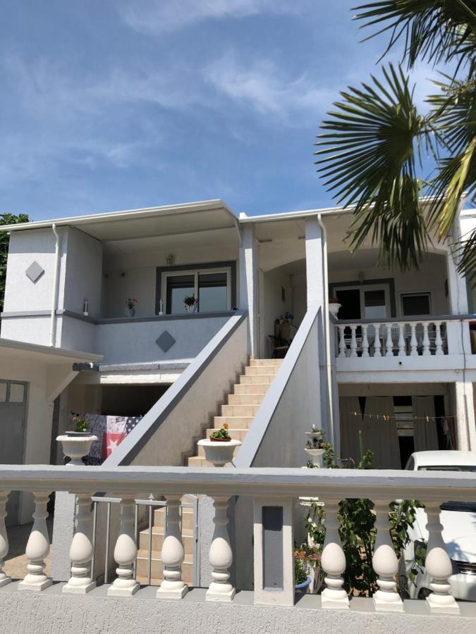 Apartman Mia Ana ตรีบูนย์ ภายนอก รูปภาพ