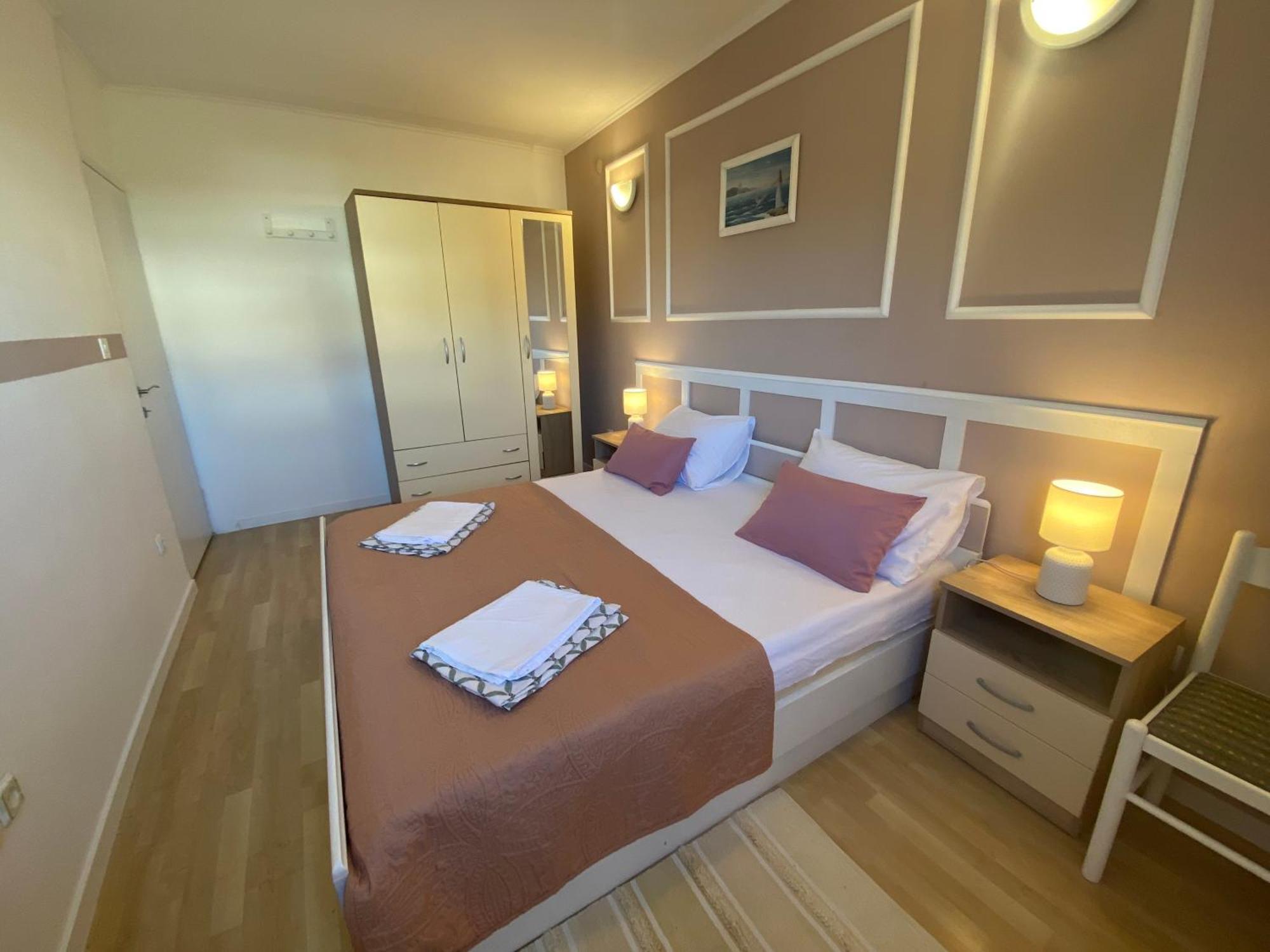 Apartman Mia Ana ตรีบูนย์ ภายนอก รูปภาพ